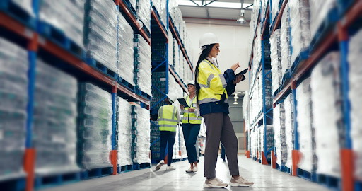woman tablet checklist shelf logistics inventory