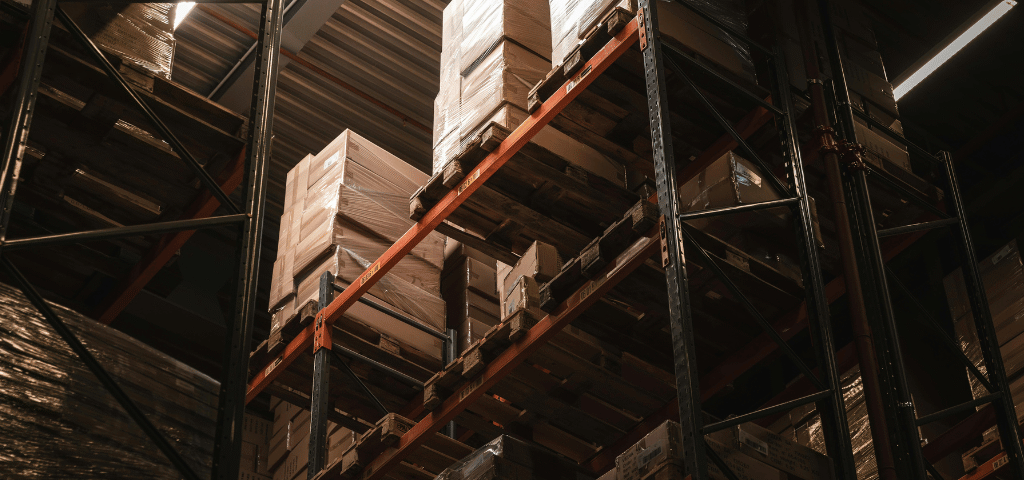Heavy Duty Rack vs Pallet Rack: When to Upgrade Specs
